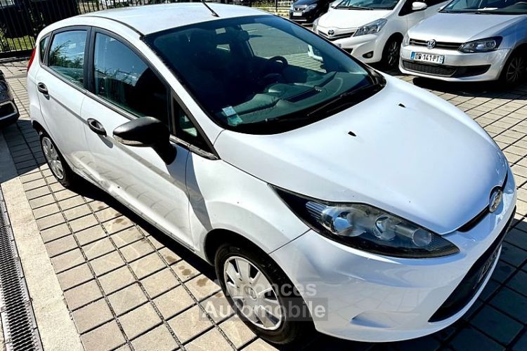 Ford Fiesta VI 1.25 60CH AMBIENTE - <small></small> 6.990 € <small>TTC</small> - #3