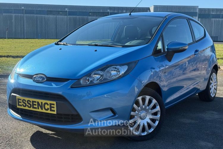 Ford Fiesta VI - 1.25i 82ch (5 cv) 16V 5 portes BVM5 Ambiente Bleu + 83 000KM GARANTIE 2009 - <small></small> 6.990 € <small>TTC</small> - #1