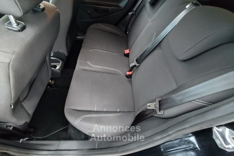 Ford Fiesta VI Phase II - 1.0i (80 ch) 12V - 4 cv -Ecoboost - Start/Stop - 5 portes -2014 TITANIUM - <small></small> 7.990 € <small>TTC</small> - #16