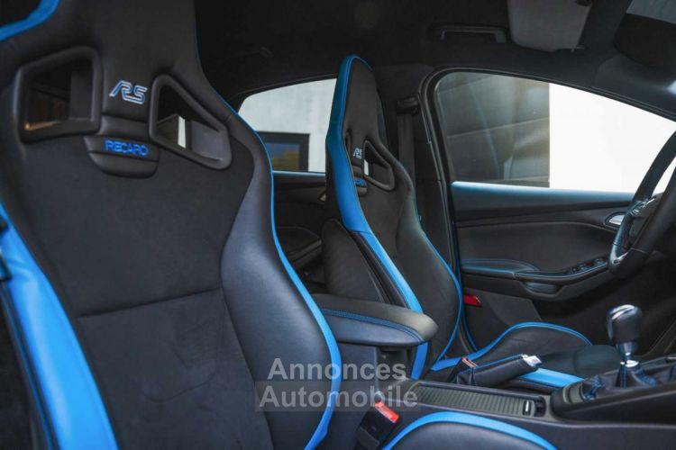 Ford Focus - BLACK & BLUE EDITION - RECARO - CAMERA - HEATED SEATS - - <small></small> 48.990 € <small>TTC</small> - #37