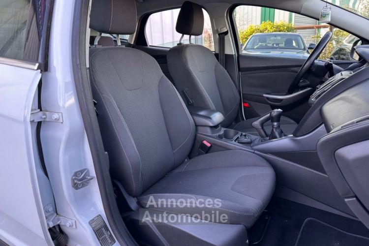 Ford Focus 1.0 SCTi 100 EcoBoost SS Titanium - RÉVISÉ - DISTRIB OK - GARANTIE 1 AN - <small></small> 7.990 € <small>TTC</small> - #11