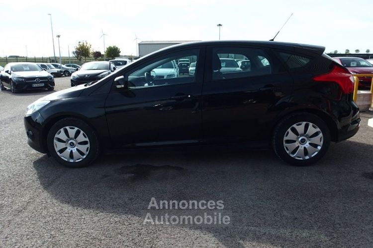Ford Focus 1.0 SCTI 100CH ECOBOOST STOP&START TREND 5P - <small></small> 5.900 € <small>TTC</small> - #4