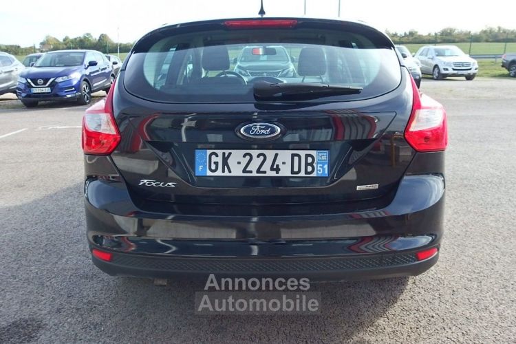 Ford Focus 1.0 SCTI 100CH ECOBOOST STOP&START TREND 5P - <small></small> 5.900 € <small>TTC</small> - #6