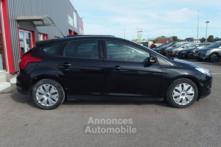 Ford Focus 1.0 SCTI 100CH ECOBOOST STOP&START TREND 5P - <small></small> 5.900 € <small>TTC</small> - #8