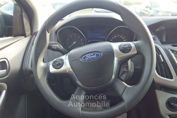 Ford Focus 1.0 SCTI 100CH ECOBOOST STOP&START TREND 5P - <small></small> 5.900 € <small>TTC</small> - #12