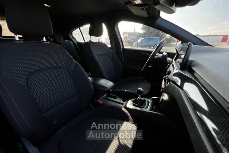 Ford Focus 125CH ST-LINE RADAR AV-AR CARPLAY - <small></small> 12.990 € <small>TTC</small> - #11