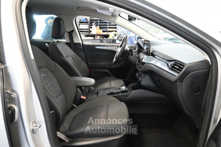 Ford Focus 1.5 EcoBlue 120 S&S BVA8 Titanium - <small></small> 17.996 € <small>TTC</small> - #18