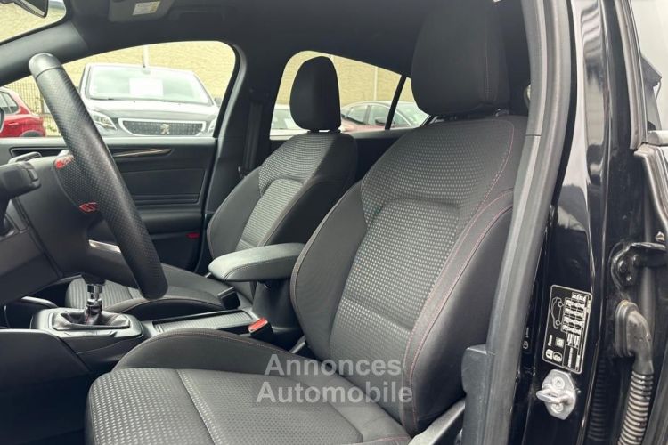 Ford Focus 1.5 ECOBOOST 150 CH ST-LINE APPLE CARPLAY ANDROÏD AUTO - <small></small> 16.990 € <small>TTC</small> - #11