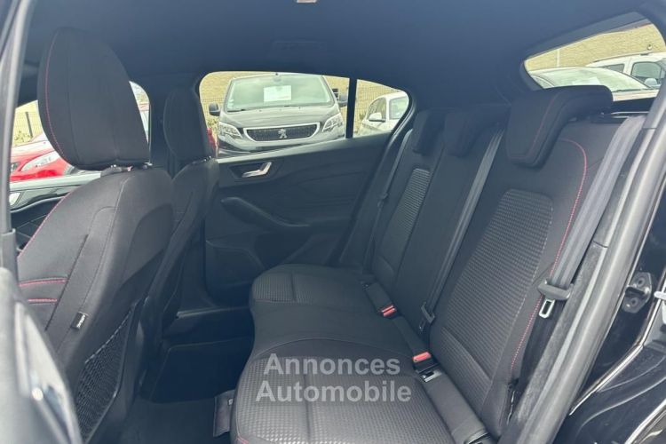 Ford Focus 1.5 ECOBOOST 150 CH ST-LINE APPLE CARPLAY ANDROÏD AUTO - <small></small> 16.990 € <small>TTC</small> - #12