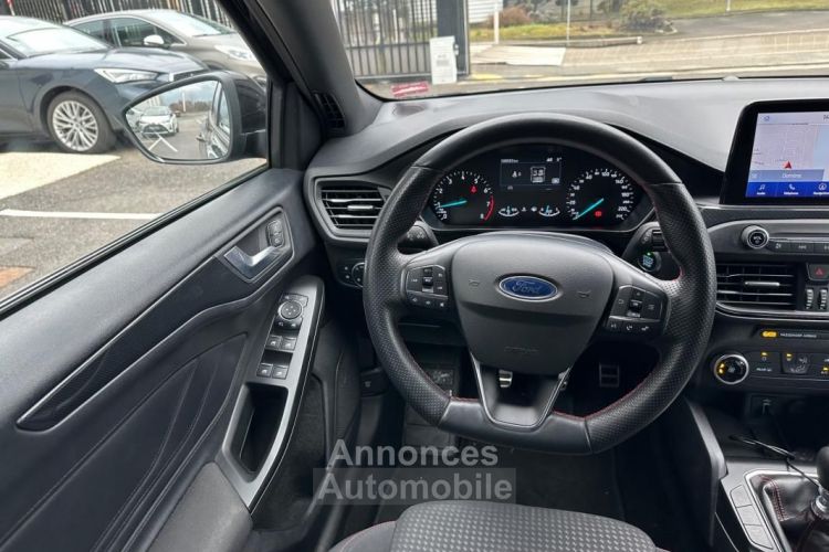 Ford Focus 1.5 ECOBOOST 150 CH ST-LINE APPLE CARPLAY ANDROÏD AUTO - <small></small> 16.990 € <small>TTC</small> - #16