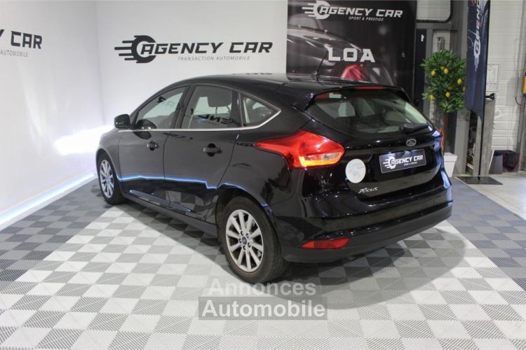 Ford Focus 1.5 TDCi - 120 S&S III 2011 BERLINE Titanium PHASE 2 - <small></small> 15.490 € <small>TTC</small> - #4