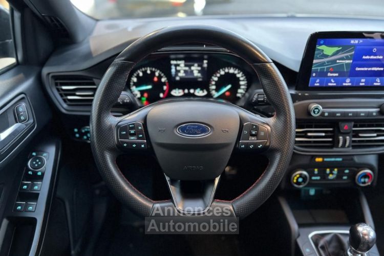 Ford Focus 1.5l SCTI 150ch ST-Line Carplay Radars AV AR - <small></small> 16.490 € <small>TTC</small> - #15