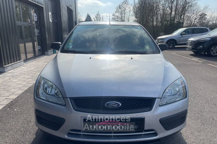 Ford Focus 1.6 - 100 ambiente avec climatisation bluetooth entretien fait courroie distribution neuf - <small></small> 4.490 € <small>TTC</small> - #6