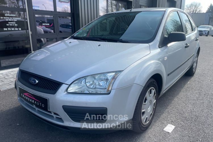 Ford Focus 1.6 - 100 ambiente avec climatisation bluetooth entretien fait courroie distribution neuf - <small></small> 4.490 € <small>TTC</small> - #7