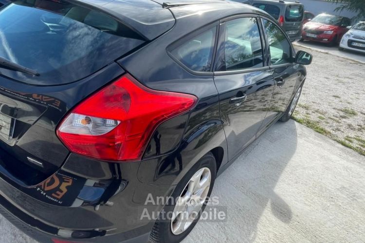 Ford Focus 1.6 TDCI 115 TREND START-STOP - <small></small> 6.989 € <small>TTC</small> - #7