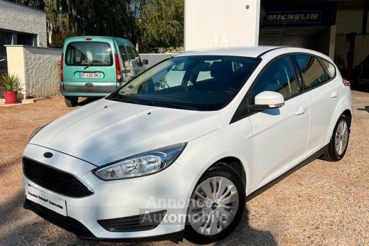 Ford Focus 1.6 TDCI 95 Business - <small></small> 7.990 € <small>TTC</small> - #1