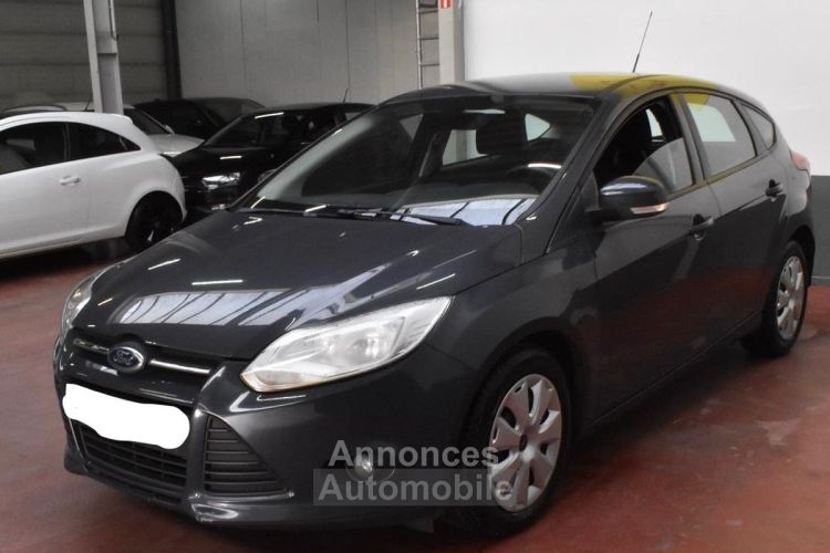 Ford Focus 1.6 TDCI 95CH TREND / CARNET - <small></small> 9.900 € <small>TTC</small> - #1