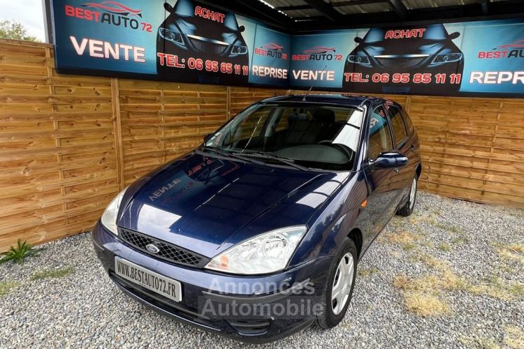 Ford Focus 1.6i 100CH Ambiente - <small></small> 2.990 € <small>TTC</small> - #1