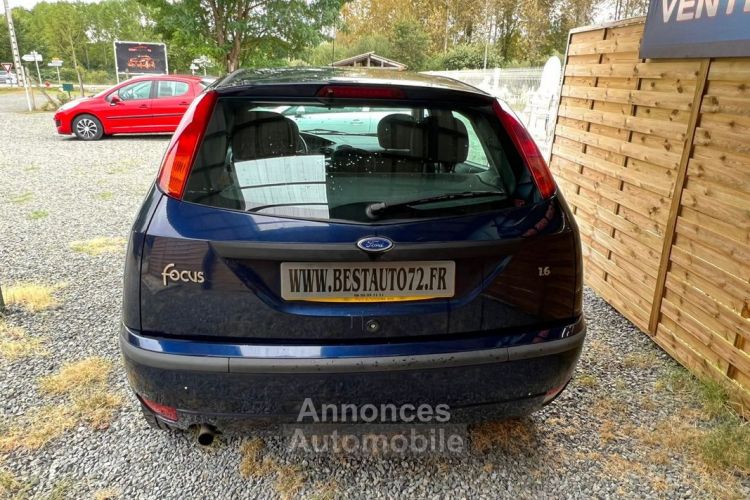 Ford Focus 1.6i 100CH Ambiente - <small></small> 2.990 € <small>TTC</small> - #2