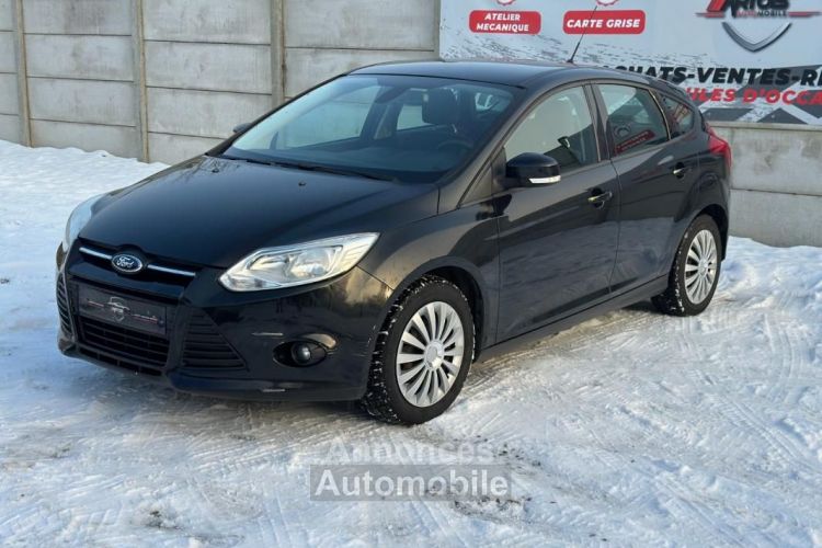 Ford Focus 1.6L 105CH 1ER MAIN - <small></small> 5.990 € <small>TTC</small> - #1