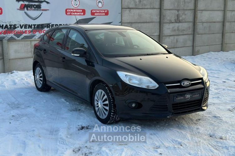 Ford Focus 1.6L 105CH 1ER MAIN - <small></small> 5.990 € <small>TTC</small> - #2