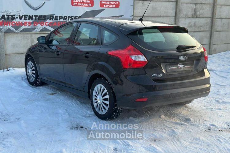 Ford Focus 1.6L 105CH 1ER MAIN - <small></small> 5.990 € <small>TTC</small> - #3