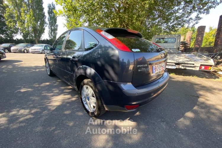 Ford Focus 1.8 TDCi - 115  2004 BERLINE Ghia PHASE 1 - <small></small> 4.100 € <small>TTC</small> - #3