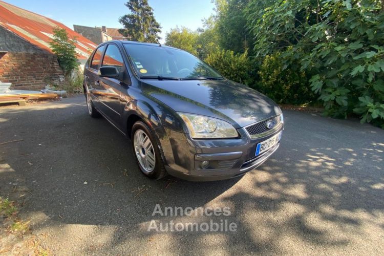 Ford Focus 1.8 TDCi - 115  2004 BERLINE Ghia PHASE 1 - <small></small> 4.100 € <small>TTC</small> - #7