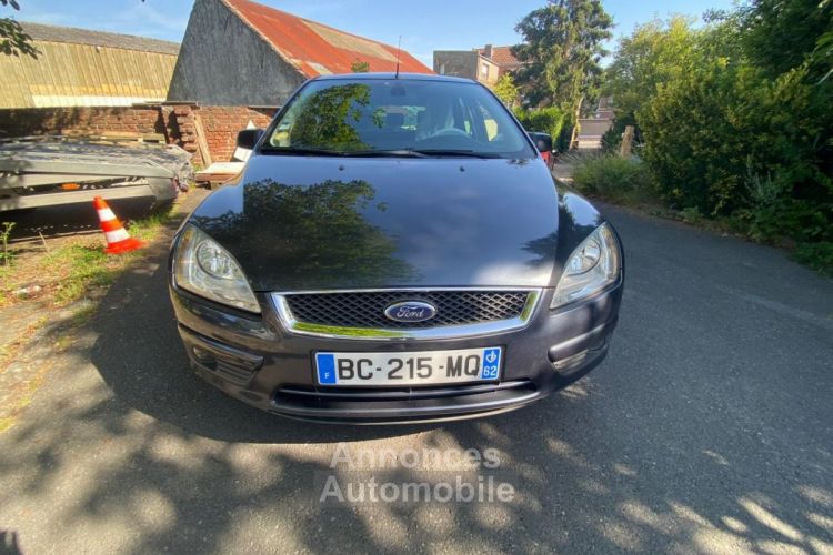 Ford Focus 1.8 TDCi - 115  2004 BERLINE Ghia PHASE 1 - <small></small> 4.100 € <small>TTC</small> - #8