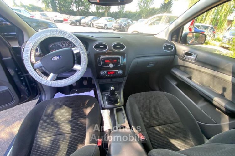 Ford Focus 1.8 TDCi - 115  2004 BERLINE Ghia PHASE 1 - <small></small> 4.100 € <small>TTC</small> - #10