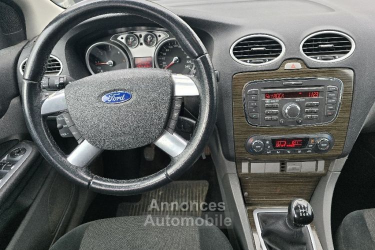 Ford Focus 1.8 TDCi 115 Ghia - <small></small> 4.490 € <small>TTC</small> - #9