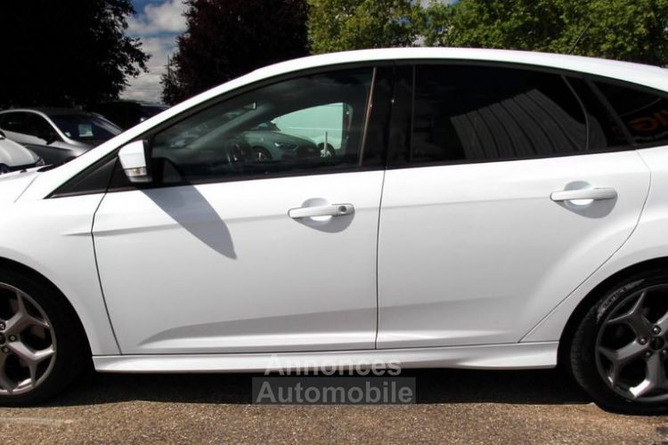 Ford Focus 2.0 ECOBOOST 250 ST - <small></small> 22.490 € <small>TTC</small> - #7