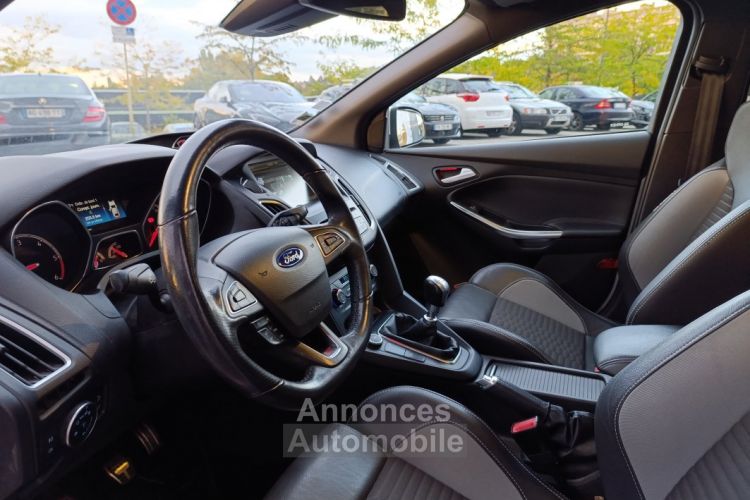 Ford Focus 2.0 TDCI 185 cv ST 5P - <small></small> 13.500 € <small>TTC</small> - #13