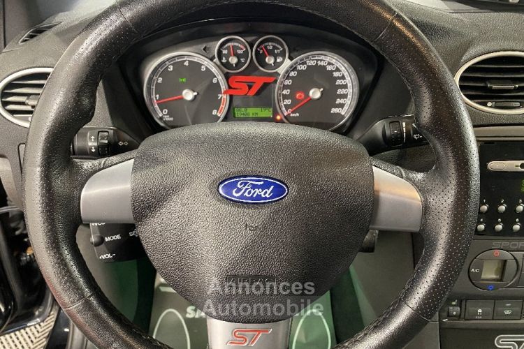 Ford Focus 2.5 T- 225 ST MK2 122000KM - <small></small> 13.990 € <small>TTC</small> - #11