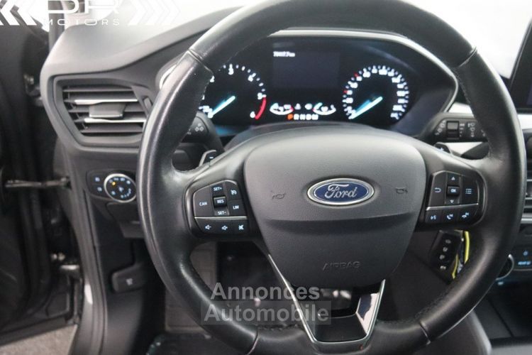 Ford Focus CLIPPER 1.5TDCi Aut. ECOBLUE TREND EDITION BUSINESS - NAVI DAB ALU 16" - <small></small> 16.495 € <small>TTC</small> - #32