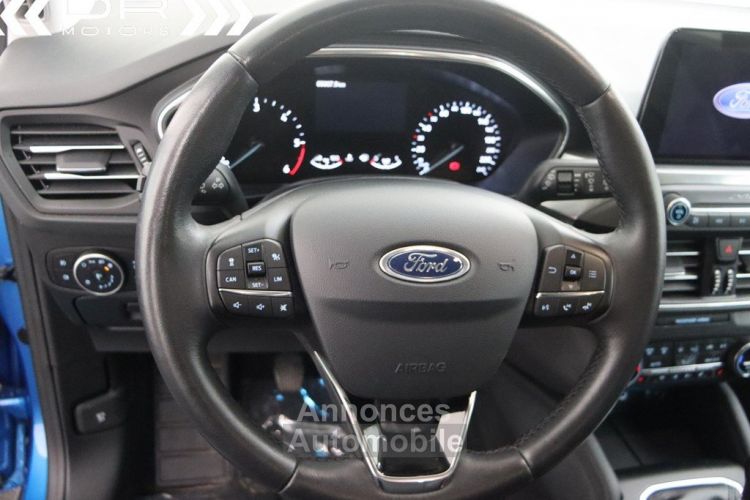 Ford Focus CLIPPER 1.5TDCi EcoBlue TITANIUM - NAVI KEYLESS DAB ADAPTIVE CRUISE - <small></small> 15.995 € <small>TTC</small> - #30