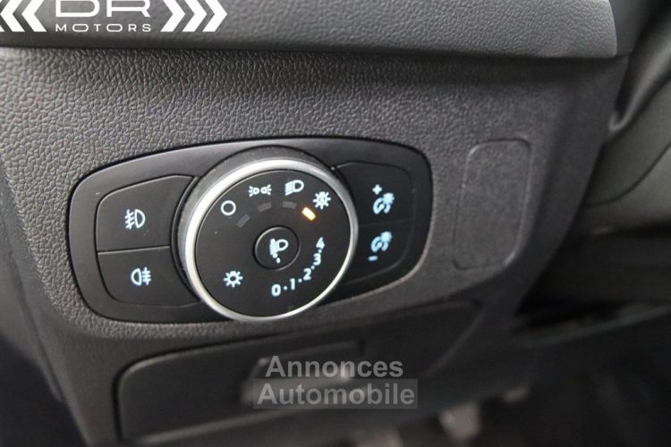 Ford Focus Clipper ACTIVE WAGON 1.5TDCi ECOBLUE BUSINESS - LED NAVI DAB ALU 17" - <small></small> 14.995 € <small>TTC</small> - #39