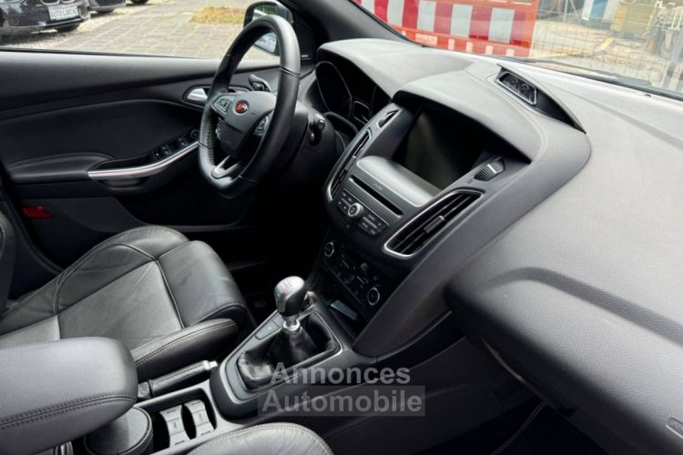 Ford Focus III (2) SW 2.0 ECOBOOST 250 ST - <small></small> 19.990 € <small>TTC</small> - #7