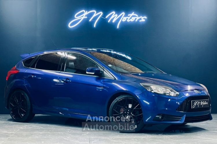 Ford Focus iii 2.0 scti ecoboost 250 s&s st bv6 - <small></small> 15.990 € <small>TTC</small> - #1