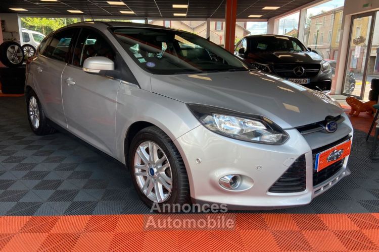 Ford Focus III HATCHBACK 1.0 SCTI 12V ECOBOOST 125 cv garantie 12 mois - <small></small> 5.990 € <small>TTC</small> - #1