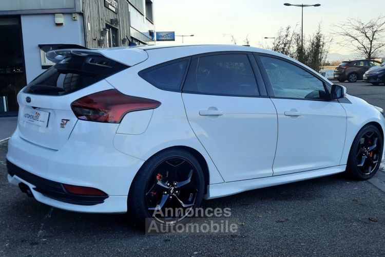 Ford Focus III ST 2.0 Phase 2 Ecoboost 250CH - <small></small> 19.990 € <small>TTC</small> - #3