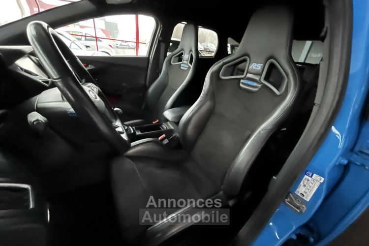 Ford Focus RS 2,3 350 4X4 GPS CAMERA SYNC RECARO PACK HIVER KEYLESS FEUX BI-XENON JANTES 19 FORGÉES EXCE - <small></small> 33.990 € <small>TTC</small> - #5