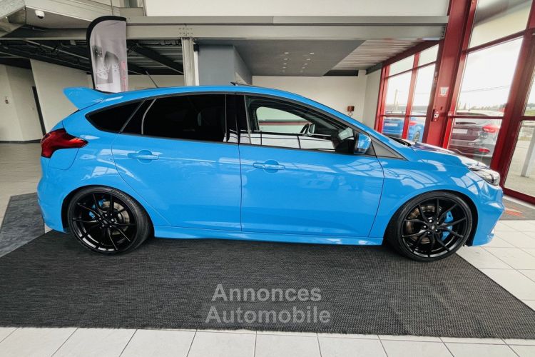 Ford Focus RS 2,3 350 4X4 TOIT OUVRANT GPS CAMERA HIFI SONY PACK HIVER JANTES FORGÉES CARPLAY REGULATEUR - <small></small> 38.990 € <small>TTC</small> - #3