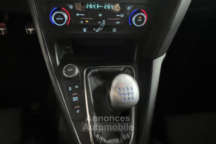 Ford Focus RS 2,3 350 4X4 TOIT OUVRANT GPS CAMERA HIFI SONY PACK HIVER JANTES FORGÉES CARPLAY REGULATEUR - <small></small> 38.990 € <small>TTC</small> - #9