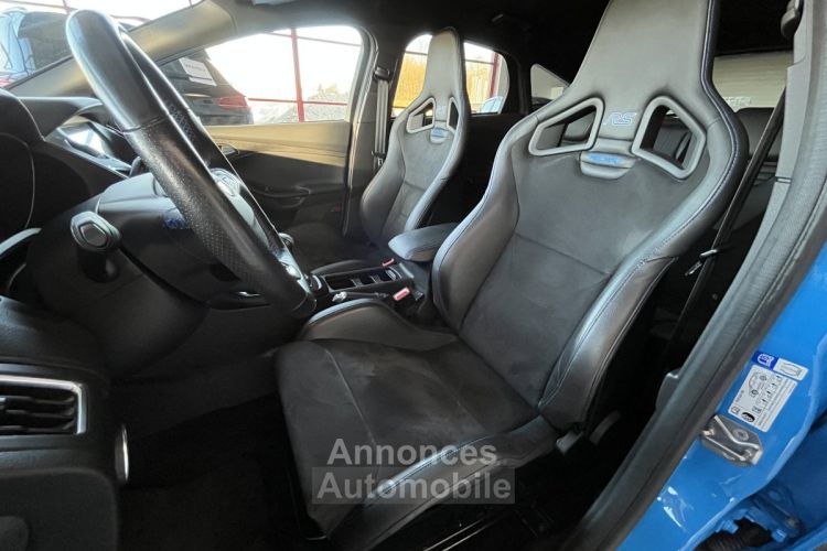 Ford Focus RS 2,3 350 AWD GPS HIFI SONY APPLE CARPLAY REGULATEUR LIMITEUR FEUX BI-XENON KEYLESS ECHAPPEME - <small></small> 33.990 € <small>TTC</small> - #6