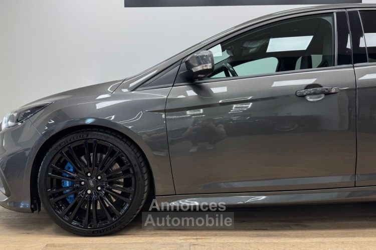 Ford Focus RS 2.3 350 ch Caméra / Recaro Sony Etriers de freins bleu - <small></small> 29.990 € <small>TTC</small> - #4