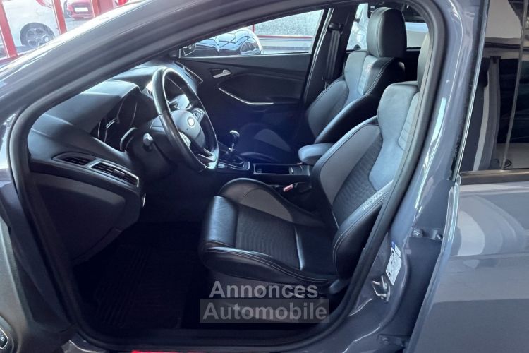 Ford Focus ST 2,0 250 PACK PERFORMANCE APPLE CARPLAY GPS PARK PILOT PACK HIVER RECARO KEYLESS HIFI SONY B - <small></small> 19.990 € <small>TTC</small> - #11