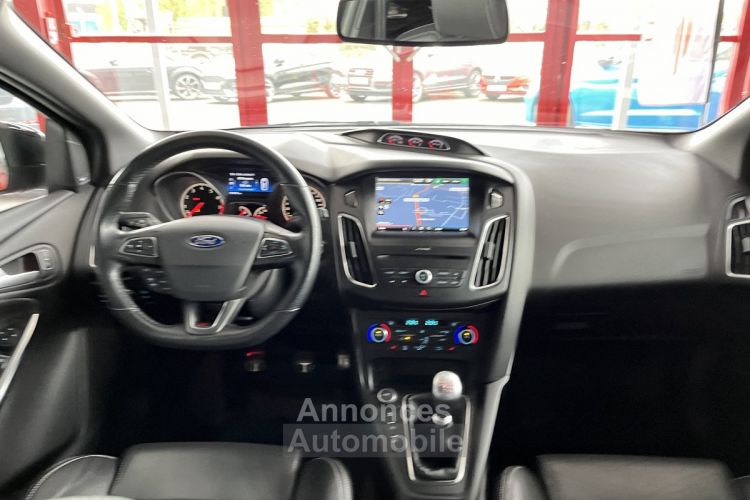 Ford Focus ST 2,0 250 PACK PERFORMANCE GPS CAMERA REGULATEUR PACK HIVER RECARO CUIR KEYLESS HIFI SONY BLU - <small></small> 22.990 € <small>TTC</small> - #4