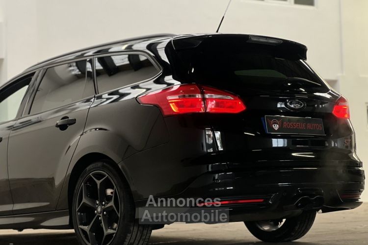 Ford Focus ST 2.0 ECOBOOST 250CH - <small></small> 16.999 € <small>TTC</small> - #19