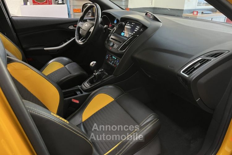 Ford Focus ST 2.0 ECOBOOST 250ch - <small></small> 19.980 € <small>TTC</small> - #14